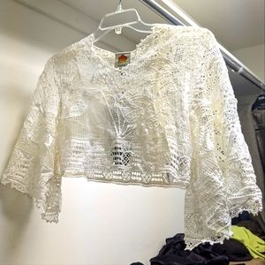 NWT Farm Rio size XS boho white lace 3/4 bell sleeve crop top